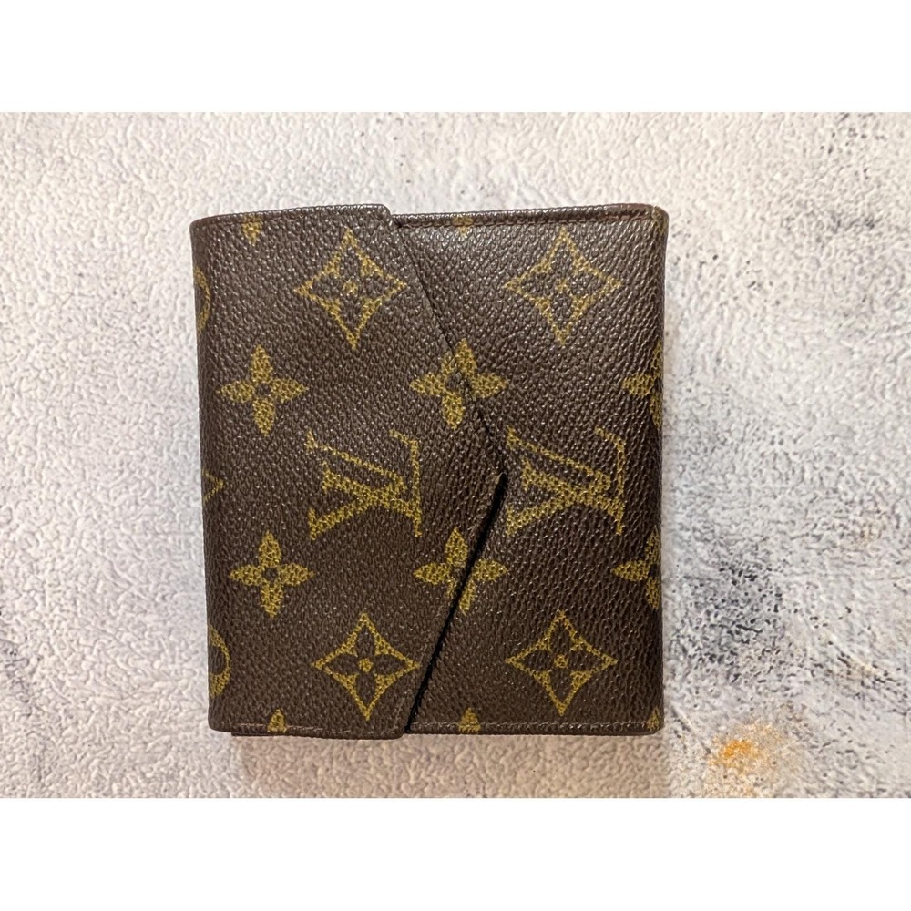 Authentic Vintage Louis Vuitton Monogram envelope coin wallet. Date Code 821 - Picture 2 of 14
